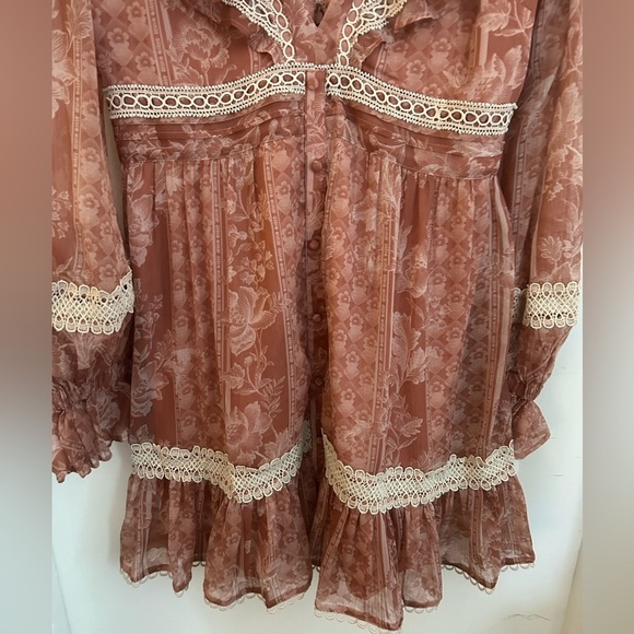 ASOS lace insert mini dress ruffle detail
& button through- pink floral size 14 - Picture 11 of 13